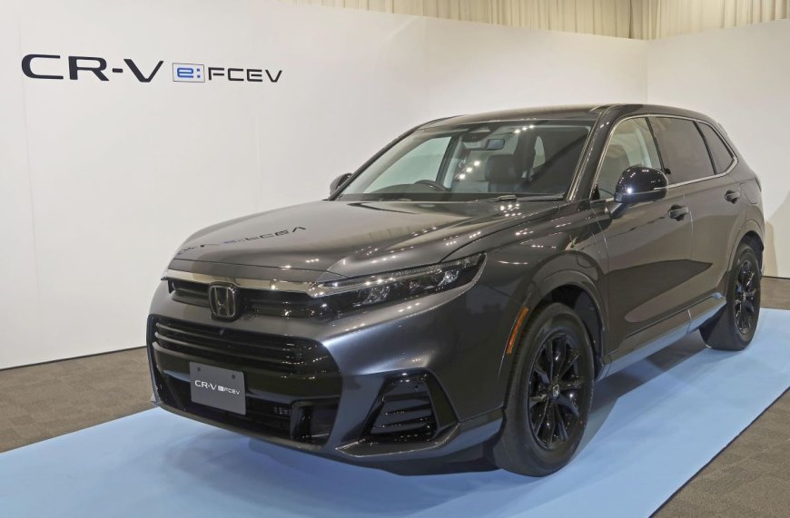 Honda unveils plugin fcv